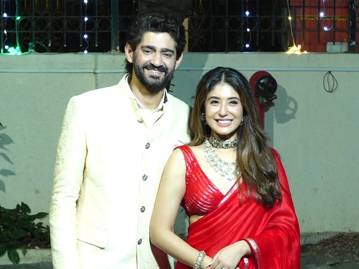 Indian sports presenter Gaurav Kapur gets married to actress Kritika Kamra