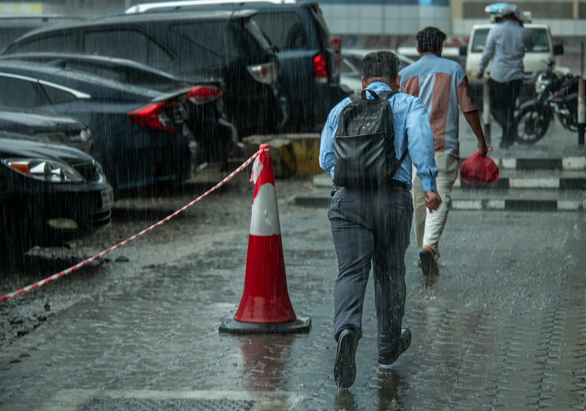 Look: Heavy rains lash parts of UAE as visibility drops, flooding some streets