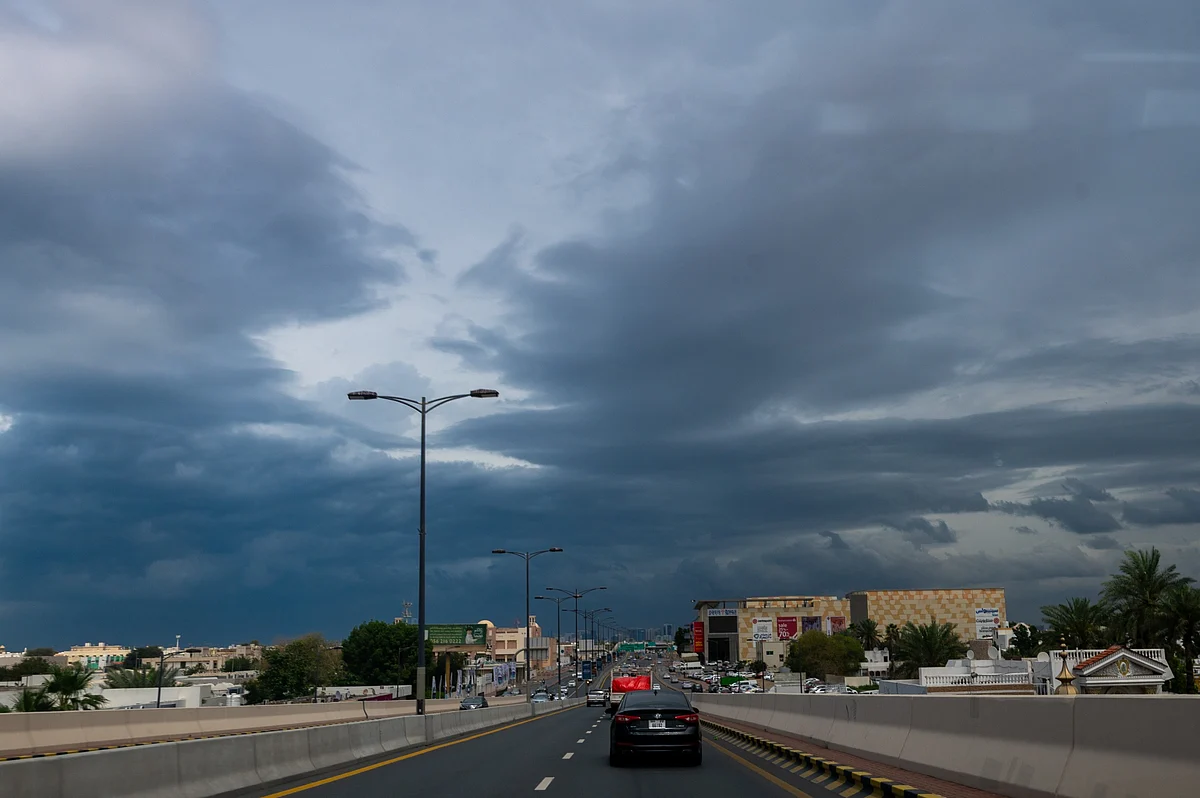UAE authorities issue warning as rain, hail, thunder expected to hit nation