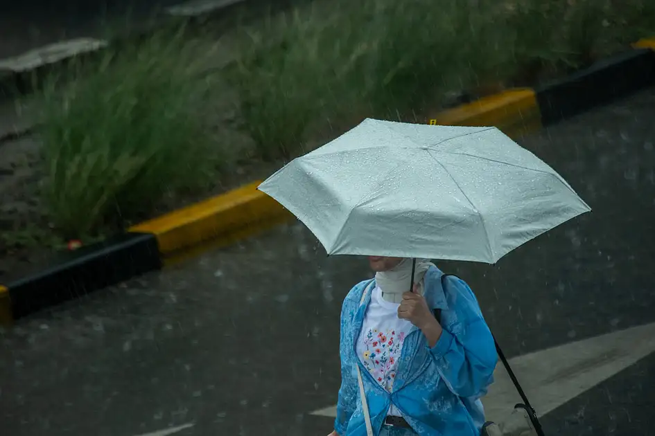 UAE weather: Final wave of heavy rain, thunder, hail expected before ...