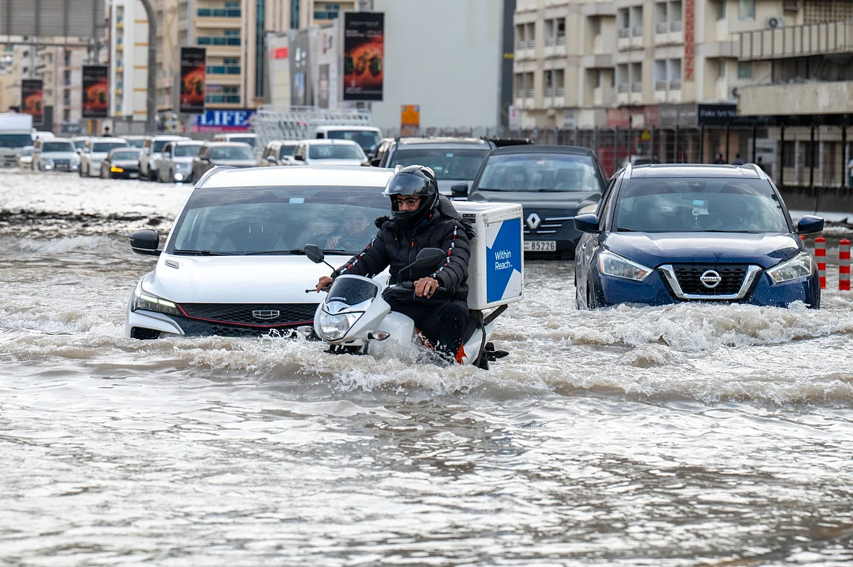Look: UAE residents trudge through water-logged streets after heavy downpour