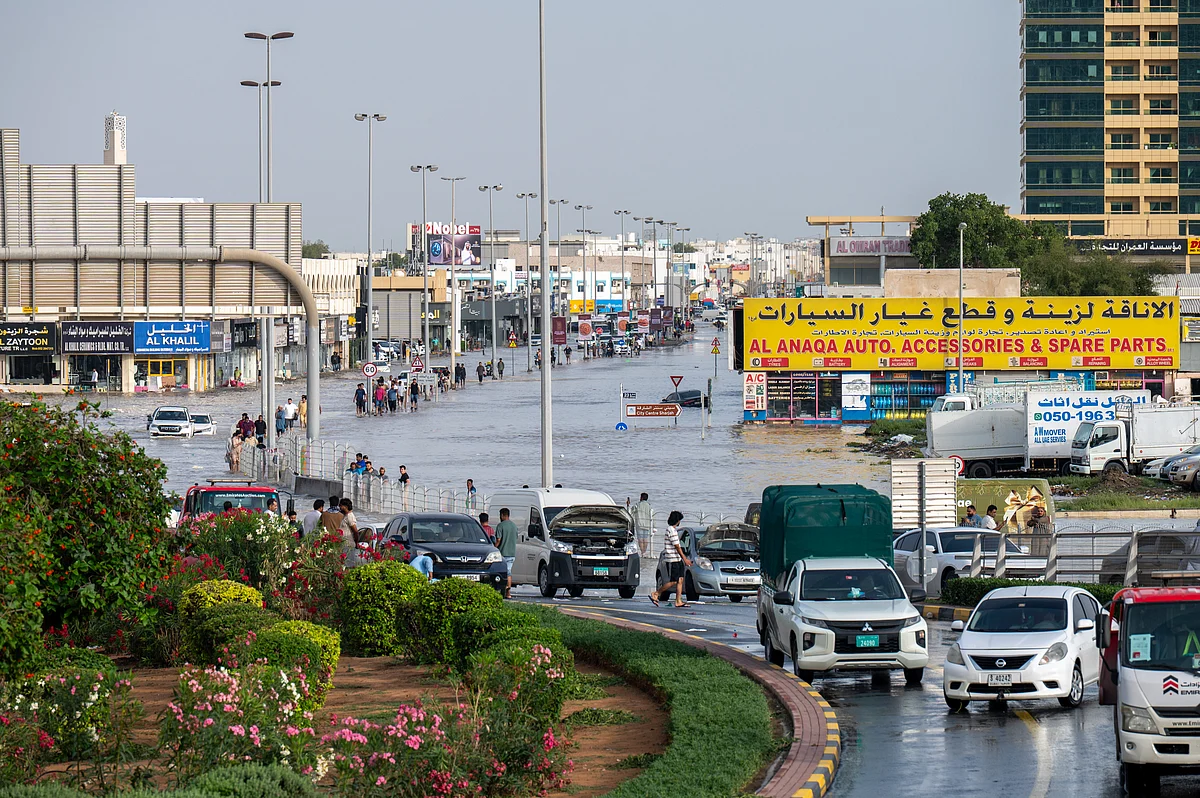 UAE weather tomorrow: Rain to continue in some areas; mercury to hit 36 ...