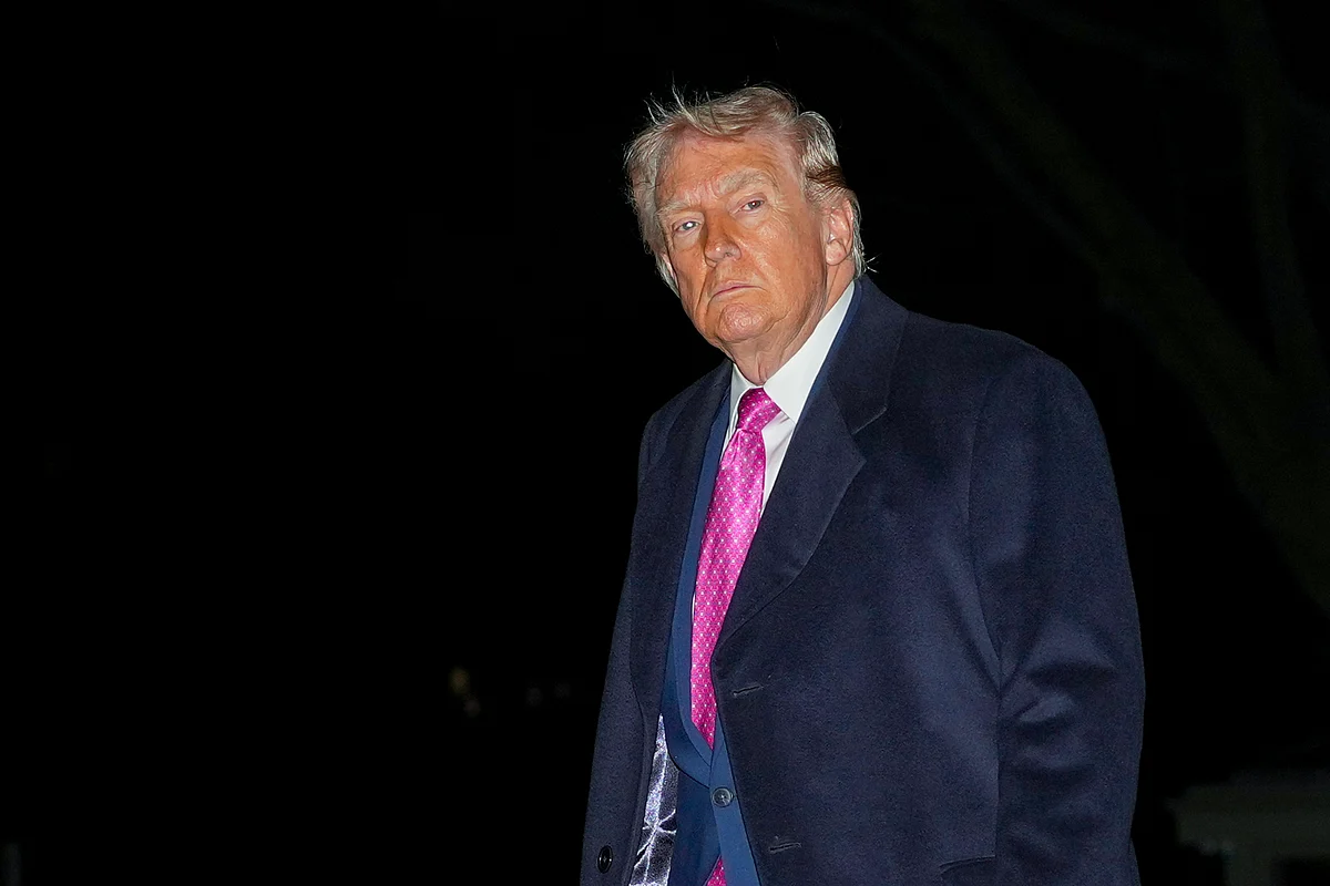 Day 32: Overnight Iran strikes hit UAE; Trump willing to end war even if Hormuz Strait closed