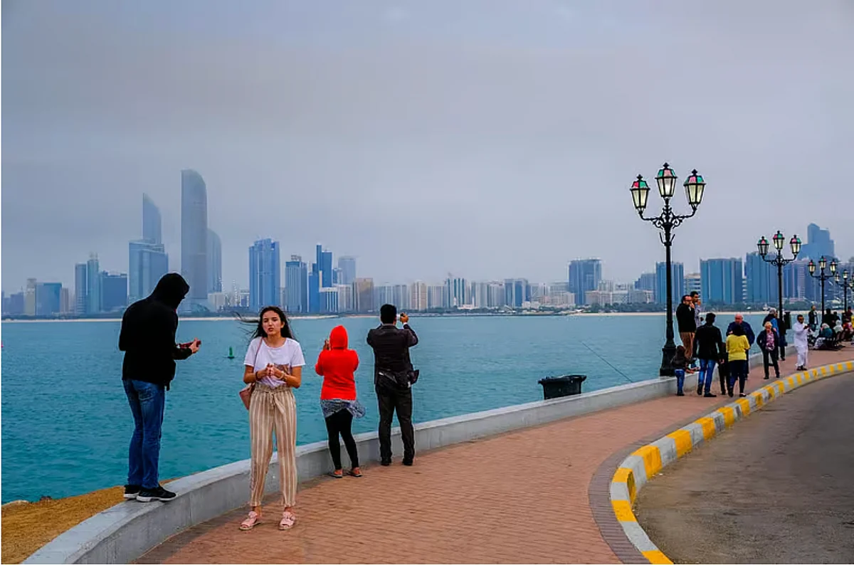 UAE weather tomorrow: Fair to partly cloudy skies; high of 27ºC in Dubai, Abu Dhabi