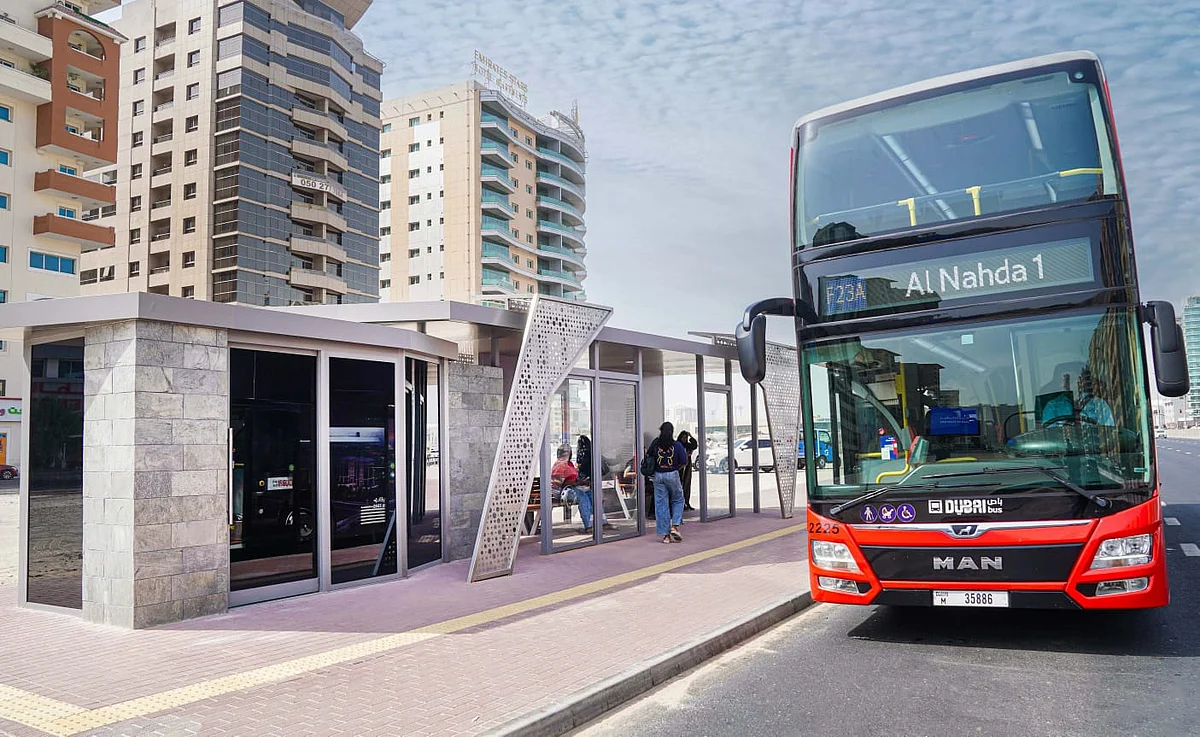 Dubai RTA installs 726 bus shelters to improve connectivity with metro, taxis