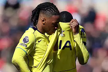Tottenham mired in relegation zone after defeat at Sunderland