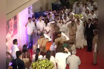 Asha Bhosle dies at 92: The legendary singer receives tricolour tribute