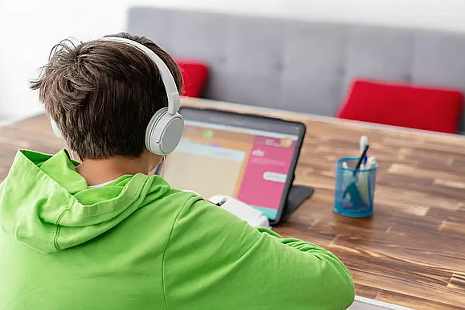 UAE denies 'inaccurate' reports of distance learning extension till May ...