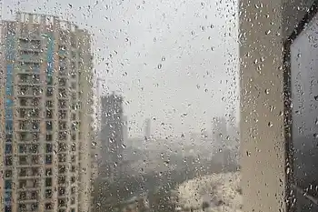 UAE weather: Light rain, humid mornings, blowing dust expected till Saturday