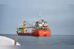 Macron, Starmer rally allies for Hormuz mission talks, call for full freedom of navigation