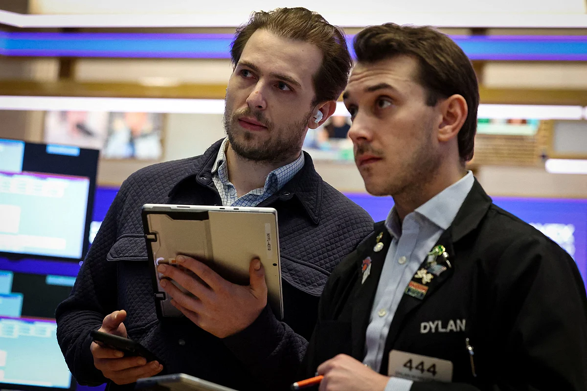 Investors pile into US stocks as 'TINA' revival knocks 'TIARA' trades  