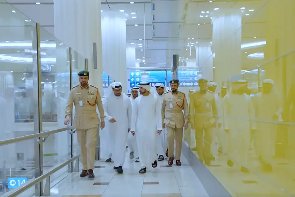 Watch: Sheikh Hamdan tours DXB, reviews operations at world’s busiest ...