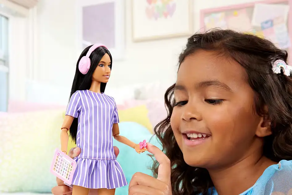 Barbies erste autistische Puppe kommt in die VAE: Warum Familien sagen ...