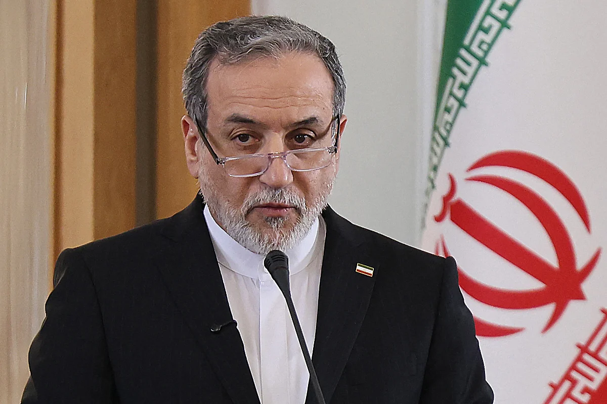 Iran FM says Kuwait attacked Iranian boat, detained 4