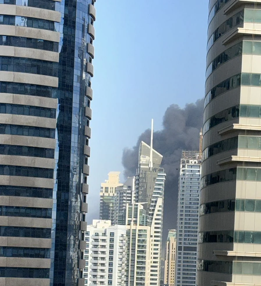 khaleejtimes.com - Yasmin Hussein - Fire breaks out at under-construction building in Dubai Marina
