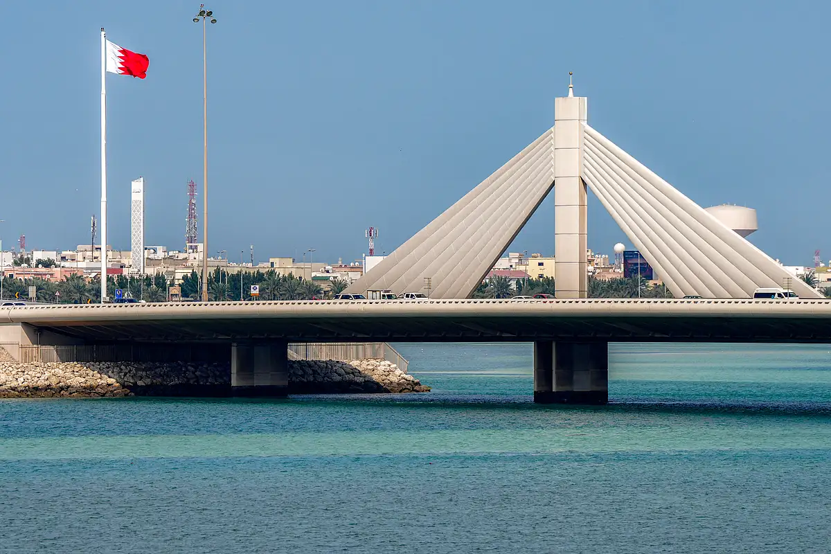 Bahrain sentences 14 over Iran-linked attacks, probes espionage — image 3