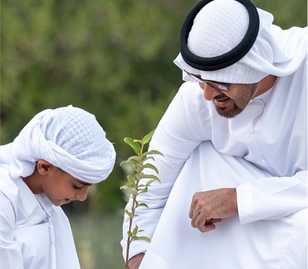 In his early years, Sheikh Mohamed received a full education in understanding the land, its plants, its animals and its biological diversity