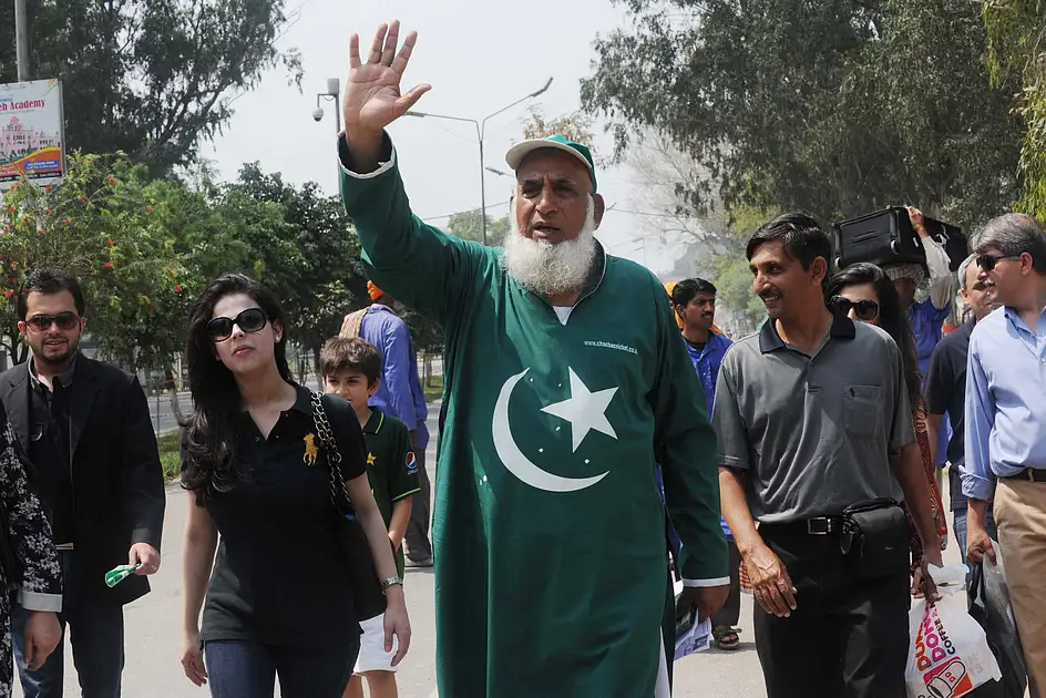 From Sharjah to Lord's: Legendary Pakistani fan to retire at 77
