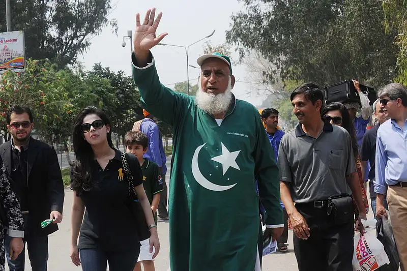 Pakistan Chachu Rafi From Sharjah to Lord's: Pakistani fan 'Chacha Cricket' to retire at 77 ...