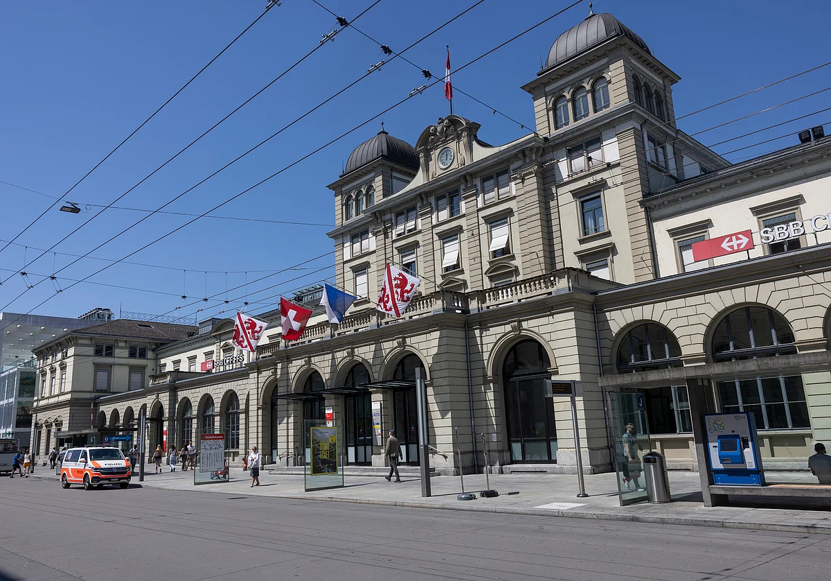 Swiss police say knife attack at station that injured 3 was act of terrorism