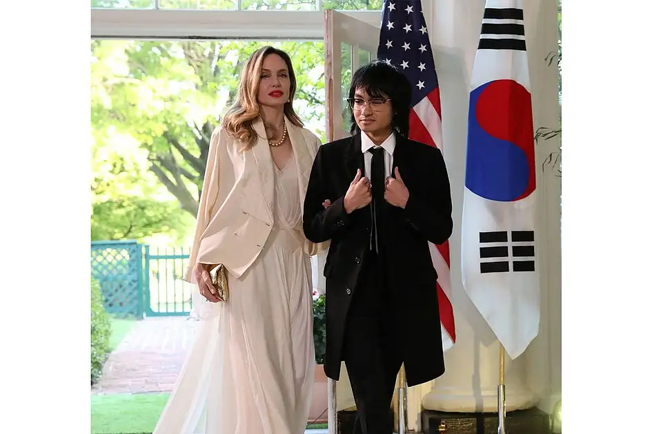 Angelina Jolie and Brad Pitt's son Maddox is dropping 'Pitt' from his ...