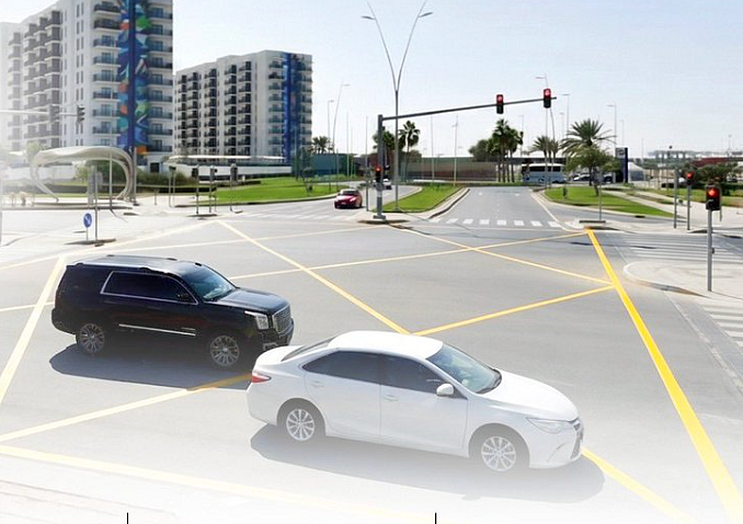 Abu Dhabi Police warn drivers against stopping, parking in yellow box at intersections