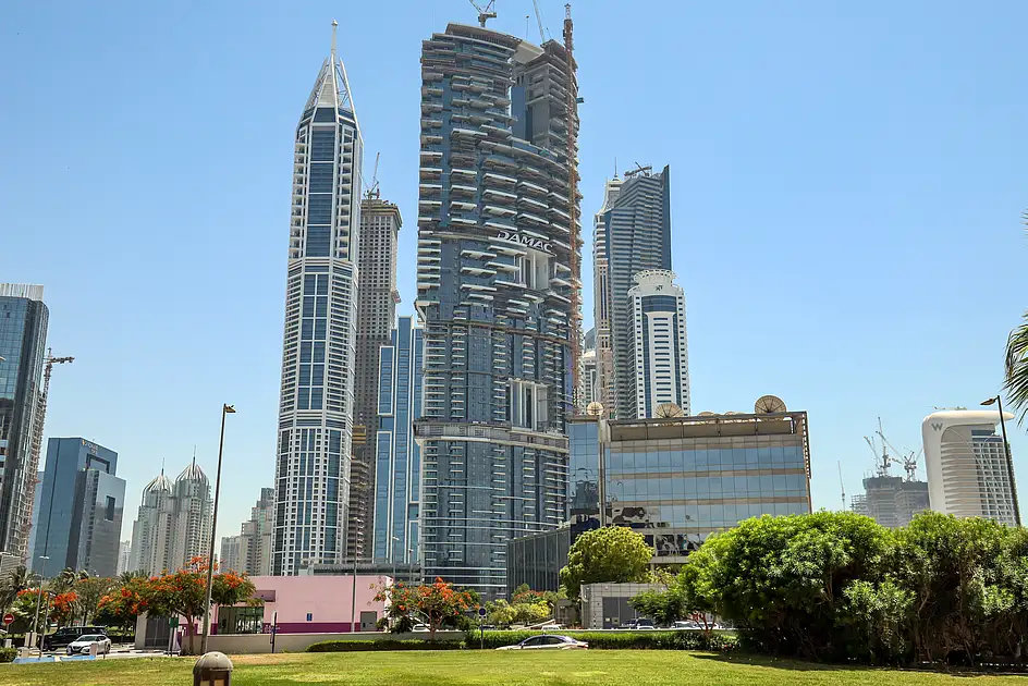 Aktivitäten im Immobilienmarkt von Dubai nehmen zu, da stabile Aussichten das Vertrauen der Käufer stärken. Aktivitäten im Immobilienmarkt von Dubai nehmen zu, da stabile Aussichten das Vertrauen der Käufer stärken.