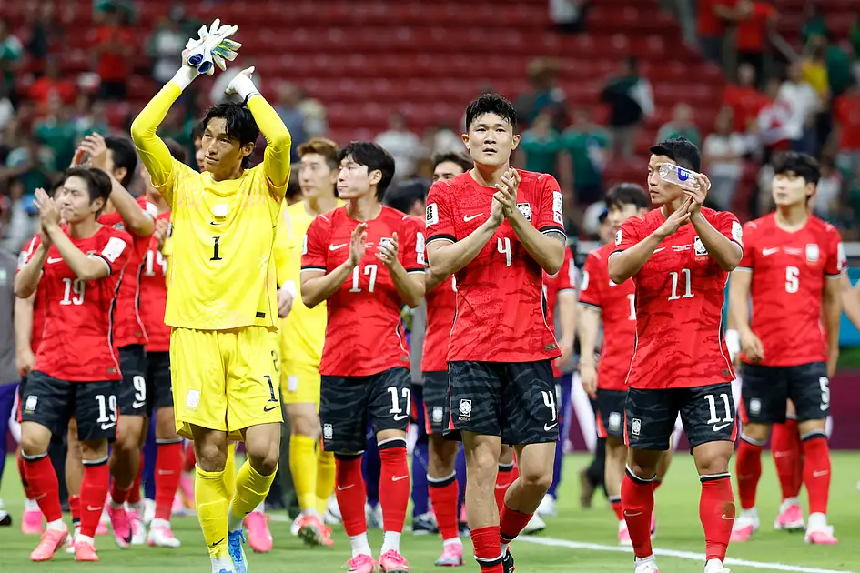 South Korea snatch 2-1 win over Czech Republic in World Cup opener