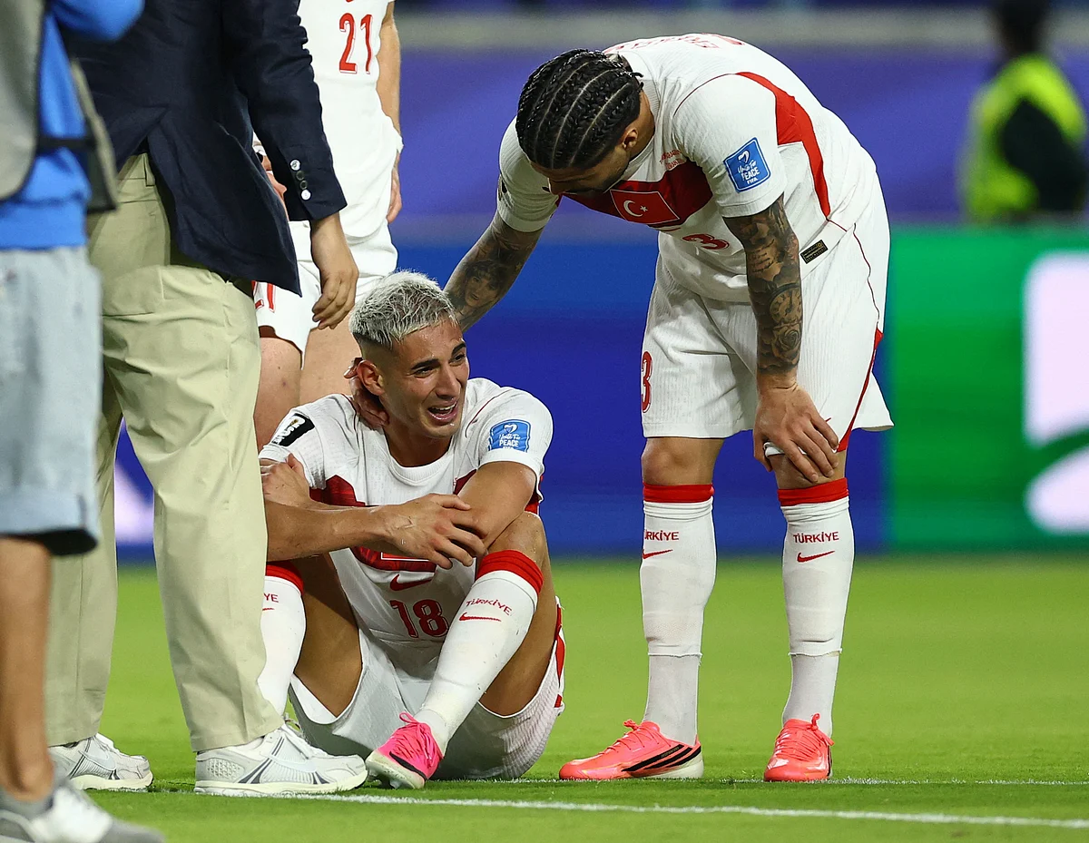 Paraguay celebrating