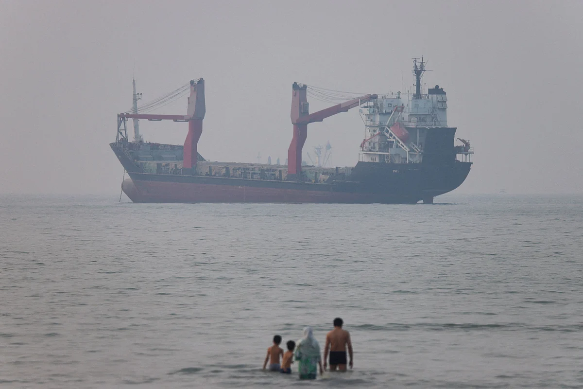 Iran envoy says friendly nations to get 'special' Strait of Hormuz fee treatment