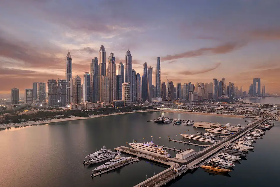The Booming Waterfront Real Estate: A Golden Opportunity for Iranian Buyers in Dubai