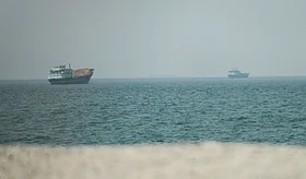 US launches new Iran strikes, reimposes naval blockade amid escalating tensions