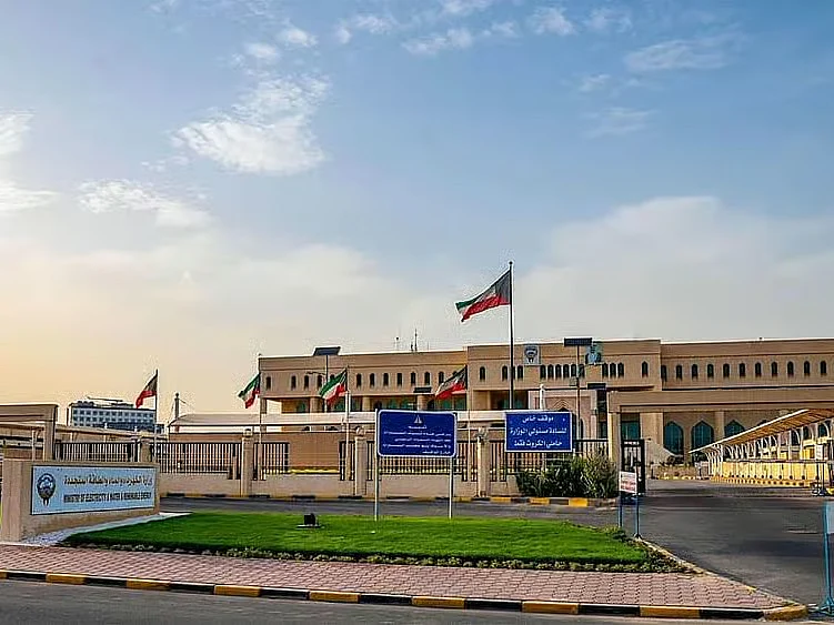 Fire breaks out at Kuwait power, water desalination plant; residents asked to save electricity