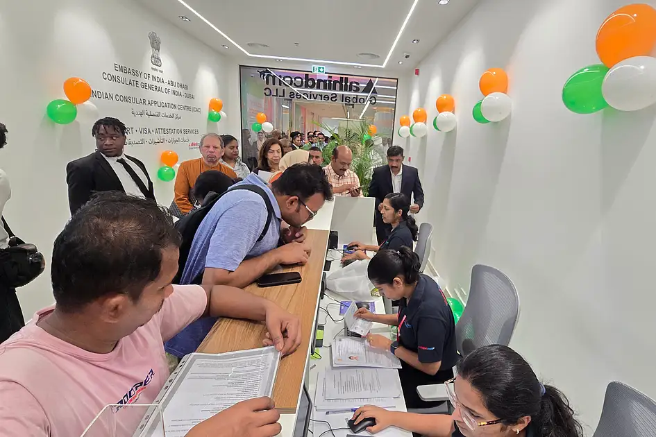 Indische Expats in Dubai stehen nach wochenlanger Ungewissheit vor dem ...