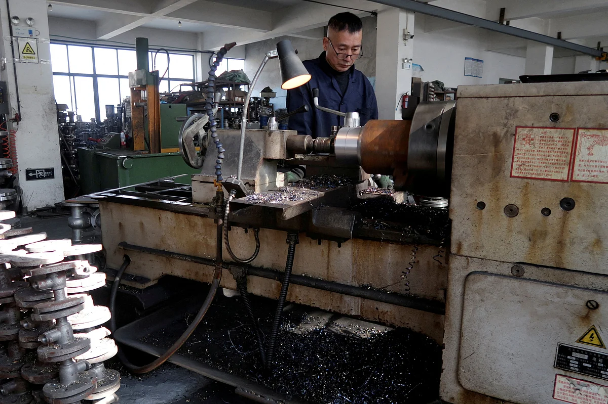 Global Factories Face Weaker Demand, Higher Costs in July Amidst Iran War