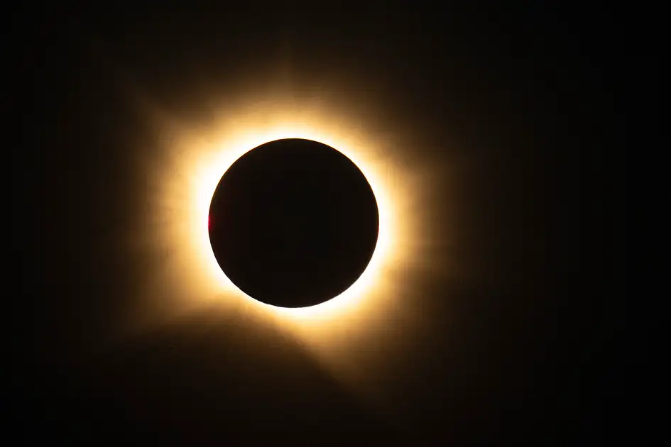 Look: Total darkness, then sunset as rare solar eclipse wows spectators in ...