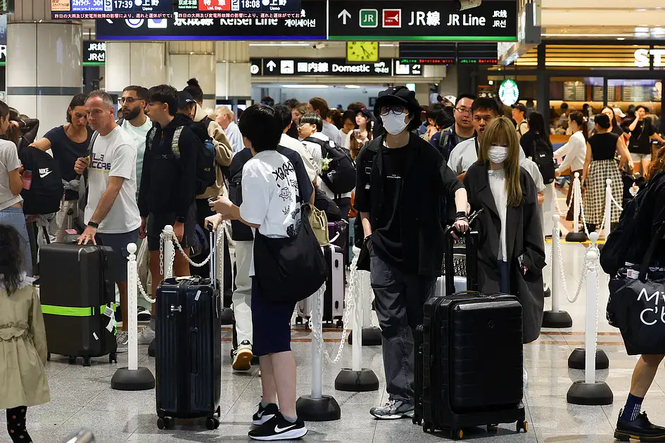 Thousands stranded as heavy rain kills at least five in Japan