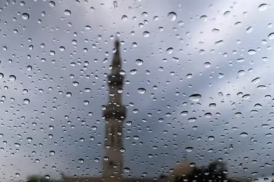 UAE weather: Chance of rains; zero horizontal visibility in some areas due ...