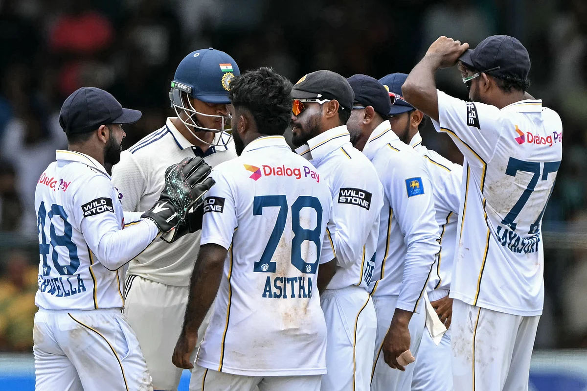 Jaiswal's clash with Fernando brings back memories of Miandad-Lillee fight