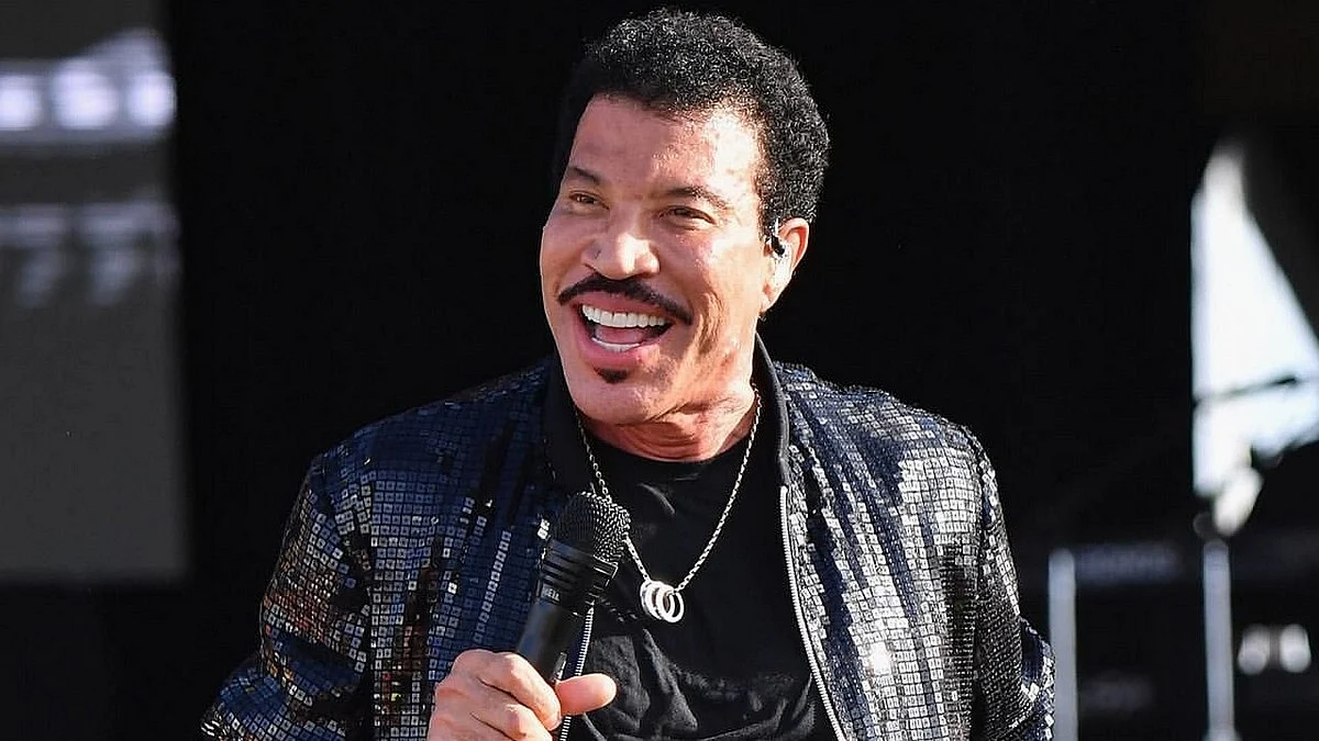 Lionel Richie hospitalised in ICU after second health scare in two months