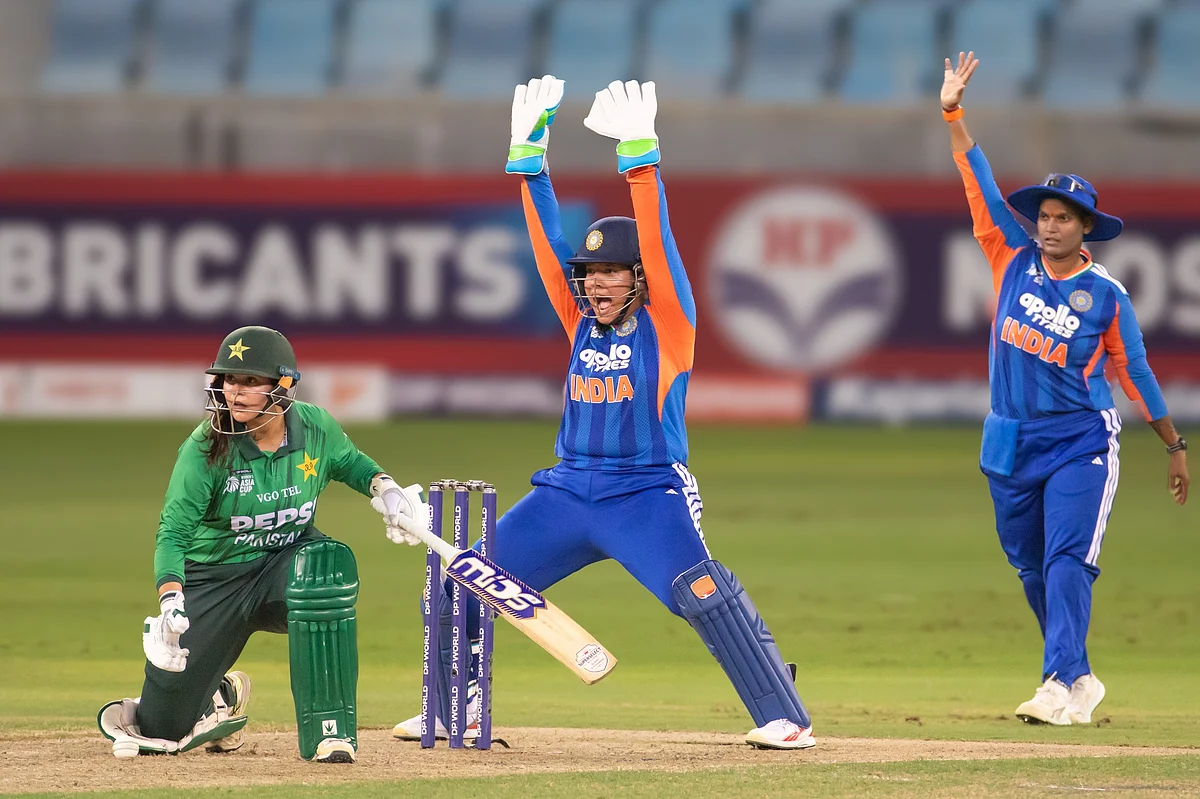 Asia Cup: India thrash Pakistan by seven wickets after stunning collapse