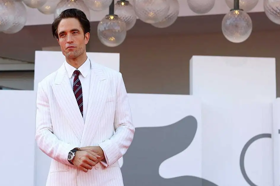 Robert Pattinson’s 'Primetime' earns seven-minute standing ovation at ...