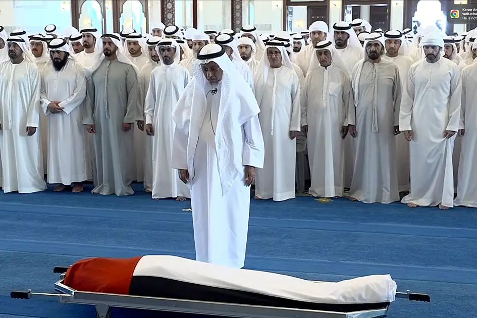 Sheikh Mohammed Leads Funeral Prayers for Sheikh Ahmed