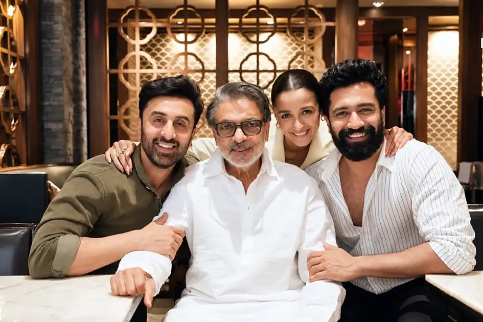 Ranbir Kapoor turns 44: Neetu, Riddhima and 'Love & War' team share ...
