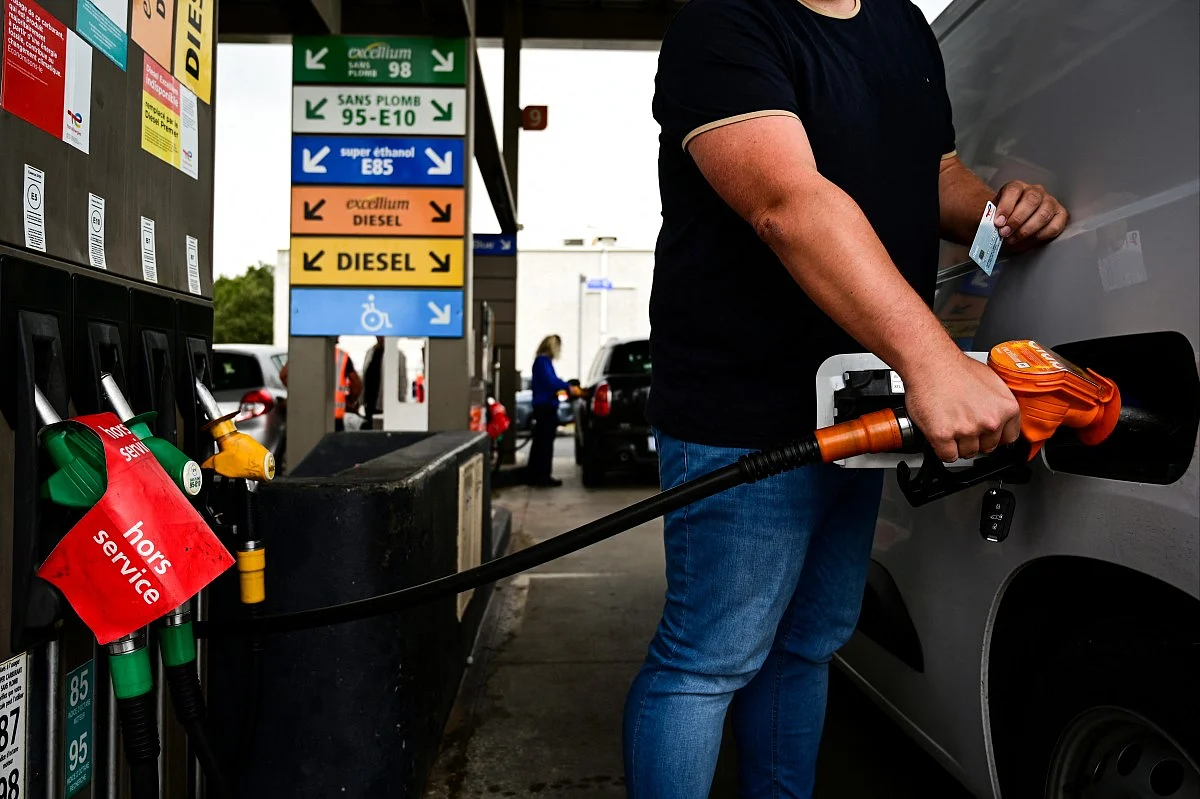 A $29 tank in Qatar, $132 in Germany: the policies behind the petrol gap — Photo: Khaleej Times