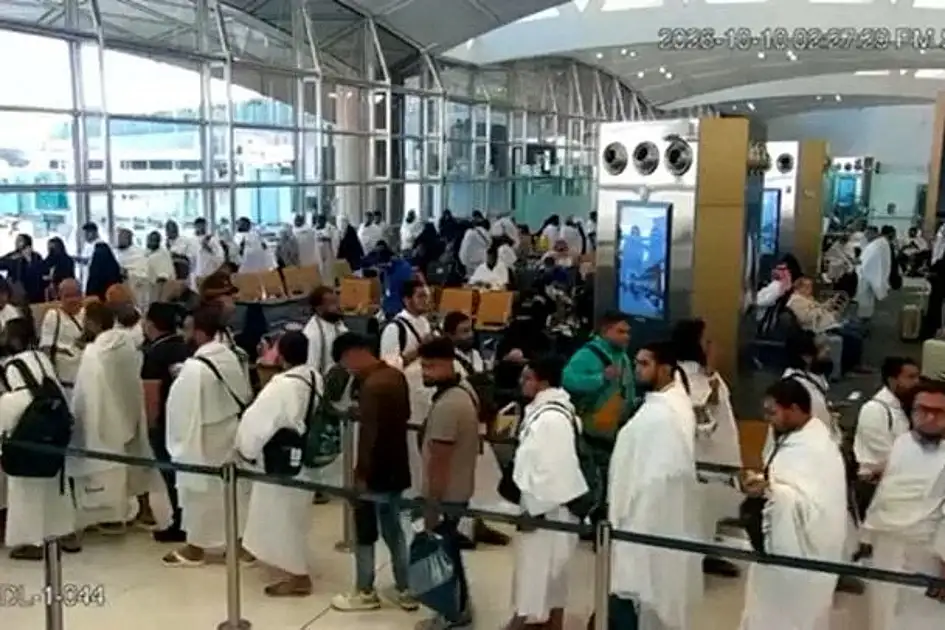 Fast die Hälfte der Flüge aus Saudi-Arabien heute gestrichen; ein Viertel ...