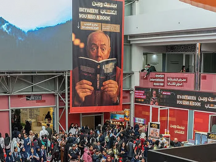 Besuchen Sie die Buchmesse in Sharjah? Ihre Geschichten könnten zu ...