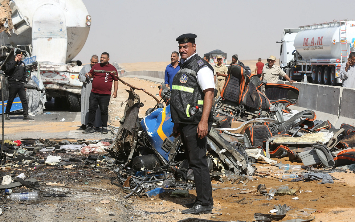 Truck crashes into tour bus in Egypt, killing 13 and injuring 34, state ...