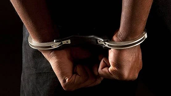Man uses brother’s ID to pose as cop and rob expat | Khaleej Times