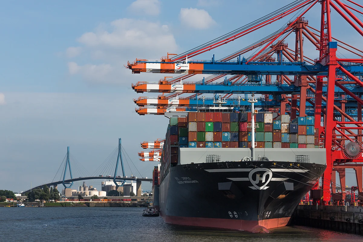 Tariffs, AI boom could test global growth's resilience, OECD says